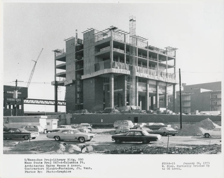 Joseph P. Healey Library | UMASS Boston — Fontaine