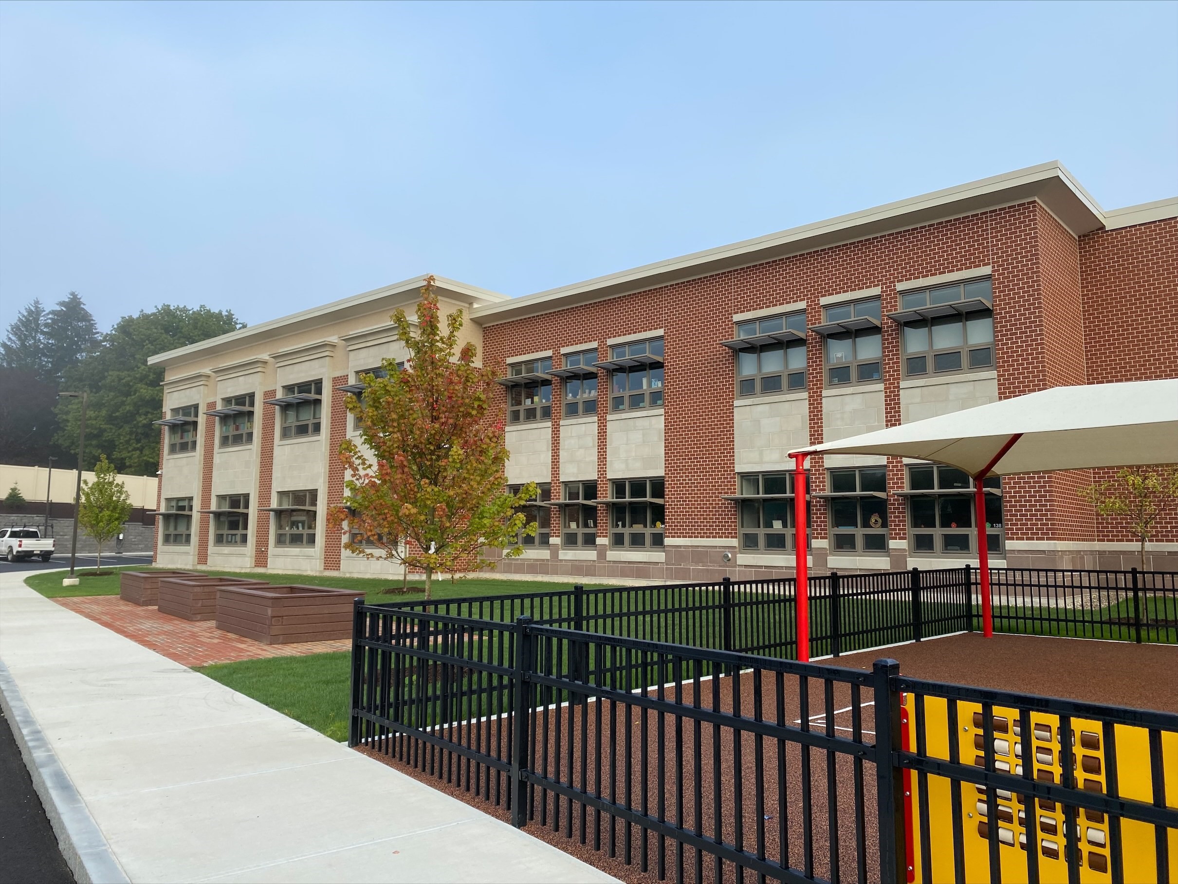 Harris Brook Elementary School | Ludlow, MA — Fontaine